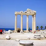 Port منتجع