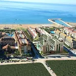 منتجع Port