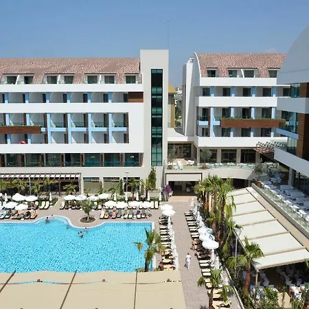 Port Semesteranläggning (resort) Side