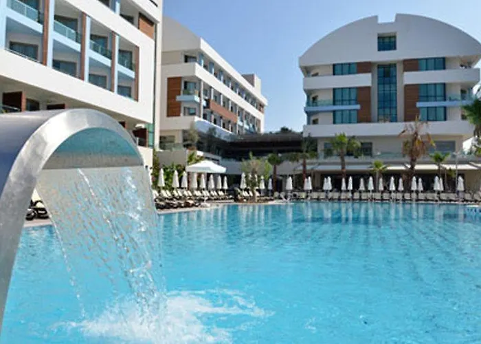 Semesteranläggning (resort) Port Side