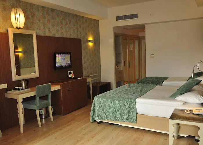 Port Semesteranläggning (resort) Side