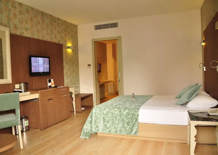 Semesteranläggning (resort) Port 5*