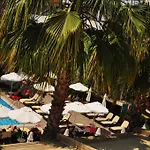 Resort Port
